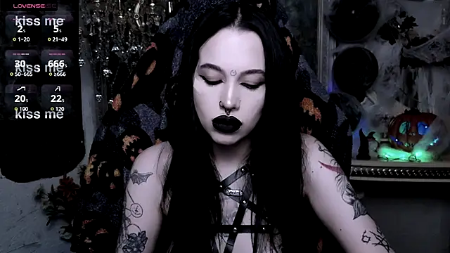 Snapshot of alexx_succubus chatting on October 23, 2025, 5:11 pm alexx succubus online show from October 23, 2025, 5:11 pm