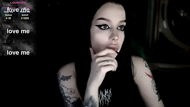 Snapshot of alexx_succubus chatting on March 9, 2025, 6:32 pm alexx succubus online show from March 9, 2025, 6:32 pm