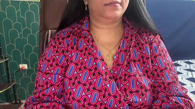 Snapshot of FlatVincy4 chatting on July 16, 2026, 3:42 pm FlatVincy4 online show from July 16, 2026, 3:42 pm
