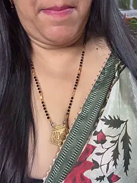 FlatVincy4 online show from November 6, 2025, 4:00 pm