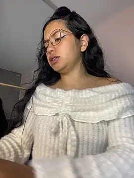 Snapshot of Rosita_forever_ chatting on June 18, 2026, 2:55 pm Rosita forever online show from June 18, 2026, 2:55 pm