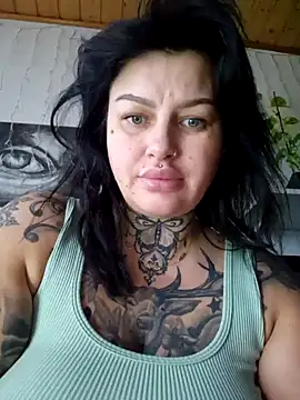 CurvyCannabisQueen online show from February 10, 2025, 4:04 pm