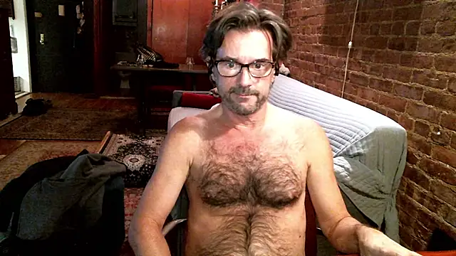 Johnny Bottoms online show from December 2, 2025, 6:37 am