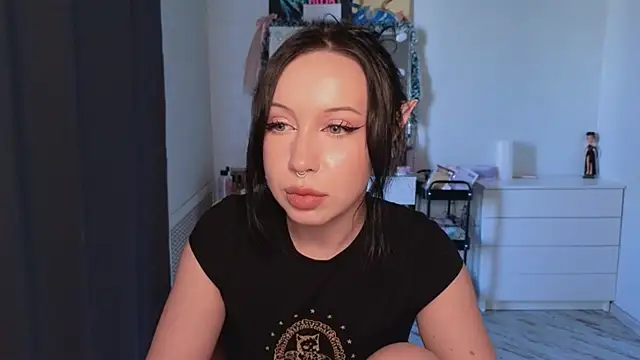 MoranaMissGod online show from May 6, 2026, 11:36 am