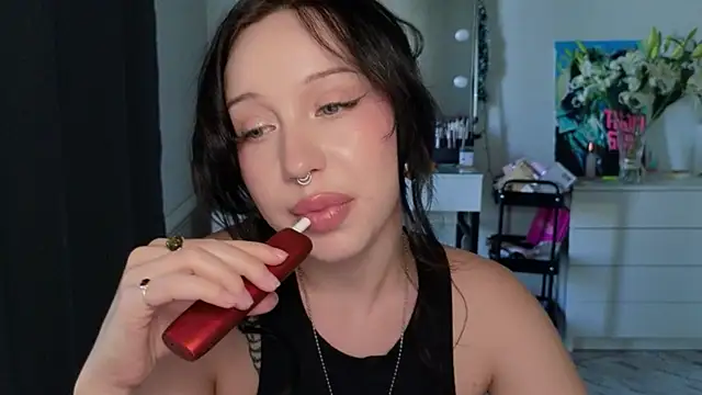 MoranaMissGod online show from May 22, 2026, 12:47 pm