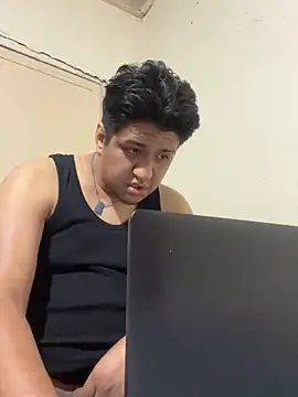 manolo666hot online show from October 8, 2025, 5:24 pm