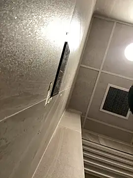 GildanK18 online show from September 18, 2025, 1:58 pm