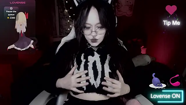 chloe crystall killer online show from October 12, 2025, 9:43 am