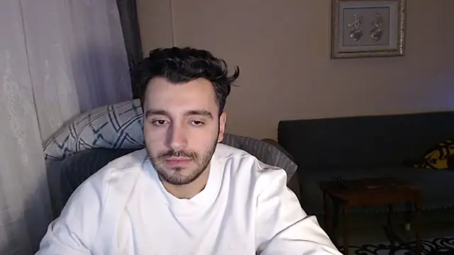 handsomeee04 online show from November 19, 2025, 10:10 pm