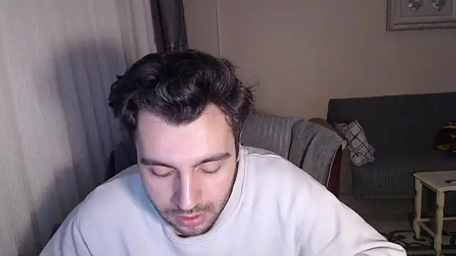 handsomeee04 online show from October 30, 2025, 10:28 pm