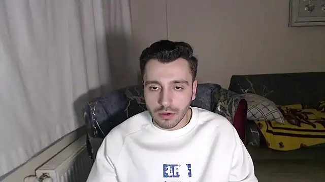 handsomeee04 online show from February 14, 2026, 1:50 am