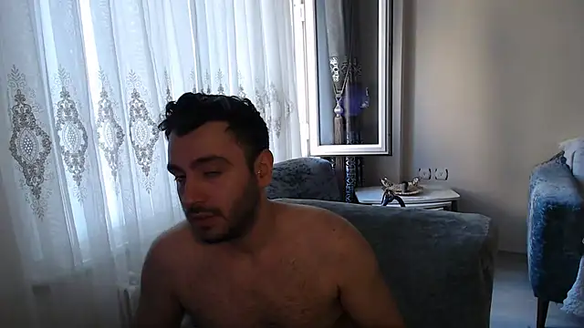 handsomeee04 online show from June 29, 2026, 4:39 pm