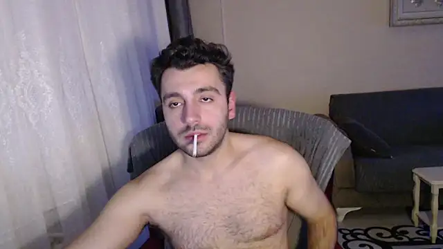 handsomeee04 online show from December 5, 2025, 12:10 am