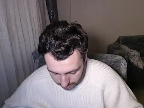 handsomeee04 online show from March 17, 2026, 11:30 pm