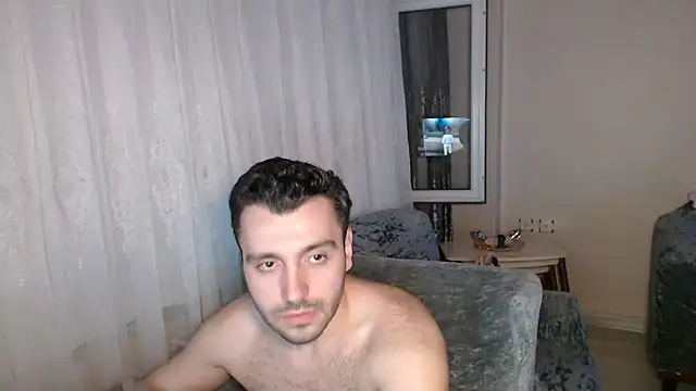 handsomeee04 online show from June 26, 2026, 10:04 pm