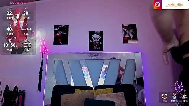 supradoll online show from October 10, 2025, 5:58 pm