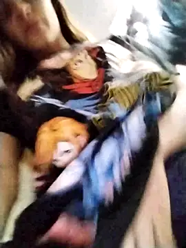 Snapshot of charlotes28 chatting on December 22, 2024, 9:53 pm charlotes28 online show from December 22, 2024, 9:53 pm