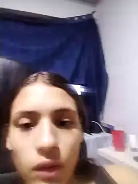 Snapshot of charlotes28 chatting on December 23, 2024, 1:40 am charlotes28 online show from December 23, 2024, 1:40 am