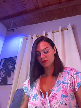 Abril jones10 online show from November 12, 2025, 6:39 am