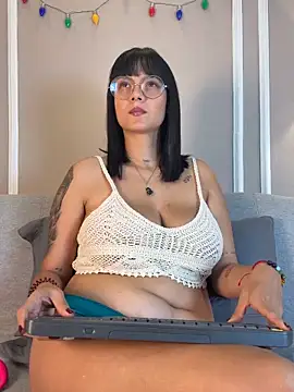 Abril jones10 online show from December 20, 2025, 12:46 am