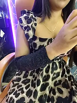 Snapshot of Little__Lia chatting on July 10, 2026, 3:45 pm Little Lia online show from July 10, 2026, 3:45 pm
