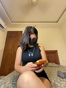 ahista online show from June 9, 2026, 5:47 pm