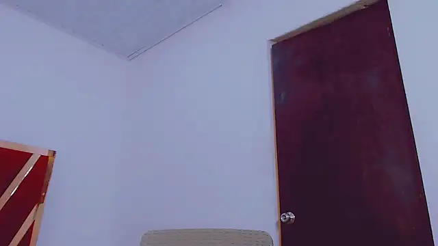 Snapshot of fox_naughty_violet chatting on October 15, 2025, 4:22 am fox naughty violet online show from October 15, 2025, 4:22 am