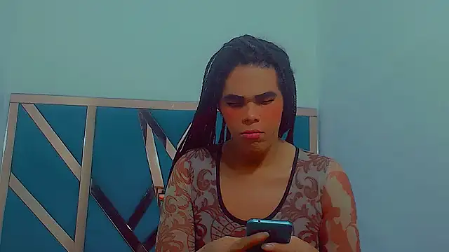 Snapshot of fox_naughty_violet chatting on December 4, 2025, 7:46 pm fox naughty violet online show from December 4, 2025, 7:46 pm