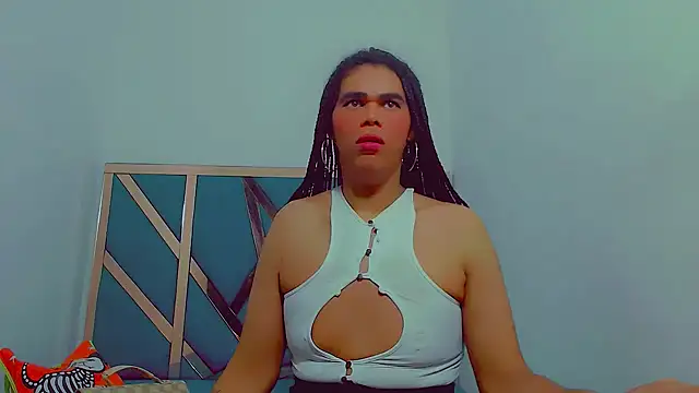 Snapshot of fox_naughty_violet chatting on November 10, 2025, 7:08 pm fox naughty violet online show from November 10, 2025, 7:08 pm