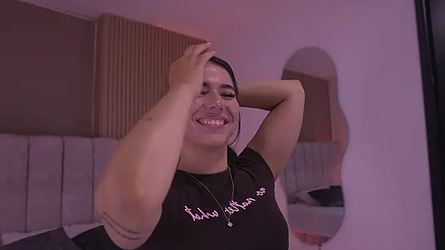 Snapshot of sam_lewins chatting on March 18, 2026, 7:26 pm sam lewins online show from March 18, 2026, 7:26 pm