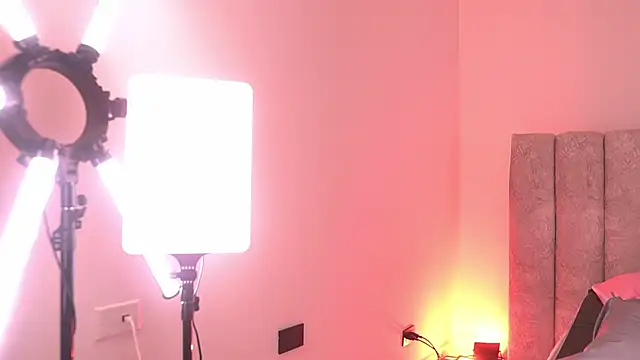 sam lewins online show from November 7, 2025, 7:18 pm