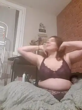 Heleneecesmecs2 online show from February 19, 2025, 9:03 pm