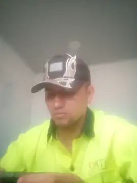 restrepo99 online show from May 8, 2026, 1:04 pm