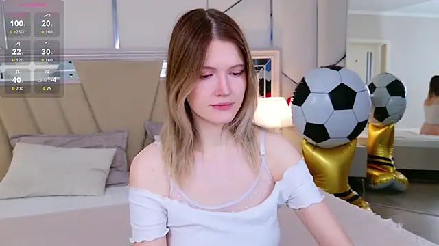NellieLoyns online show from July 18, 2026, 5:10 pm