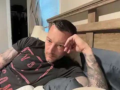 moon-boy online show from September 25, 2025, 4:46 pm