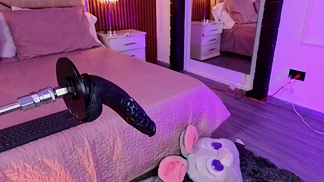 LolaAngellx online show from July 15, 2026, 8:38 pm