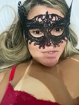 Snapshot of Casadadelicia26 chatting on March 4, 2026, 6:43 am Casadadelicia26 online show from March 4, 2026, 6:43 am