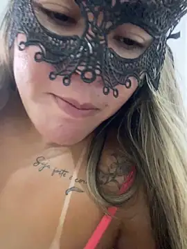 Snapshot of Casadadelicia26 chatting on April 1, 2026, 1:51 am Casadadelicia26 online show from April 1, 2026, 1:51 am