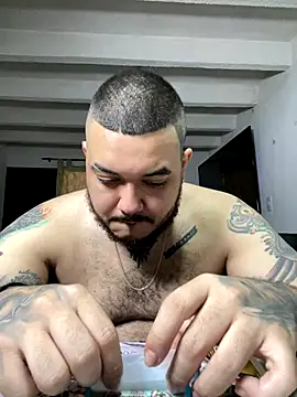 El Titan1998 online show from September 10, 2025, 9:58 pm