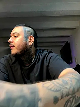 El Titan1998 online show from September 19, 2025, 9:41 pm