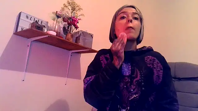 Snapshot of BlueStoneX chatting on March 13, 2026, 7:57 am BlueStoneX online show from March 13, 2026, 7:57 am