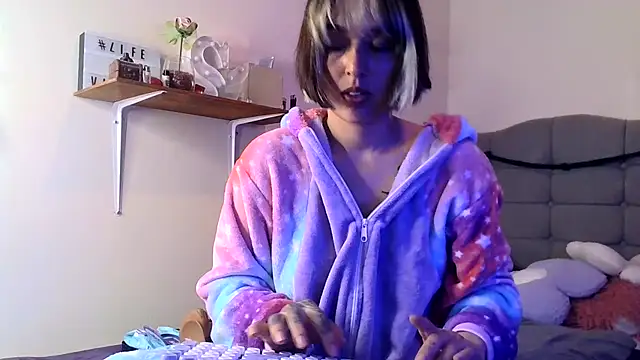 Snapshot of BlueStoneX chatting on March 27, 2026, 7:50 am BlueStoneX online show from March 27, 2026, 7:50 am