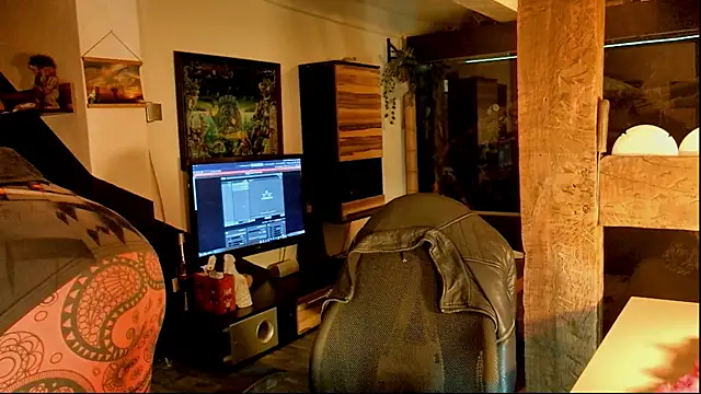 DYasmin69 online show from December 22, 2025, 9:26 pm