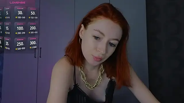 Cuteroxyfoxy online show from July 8, 2026, 8:37 am