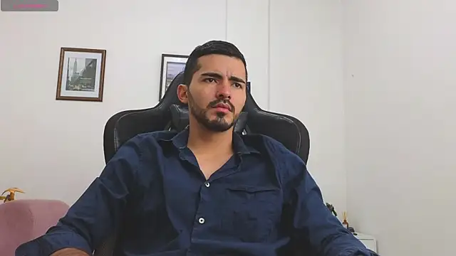 Massimoo 07 online show from October 4, 2025, 3:02 pm