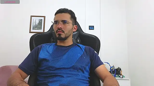 Massimoo 07 online show from October 30, 2025, 7:44 pm