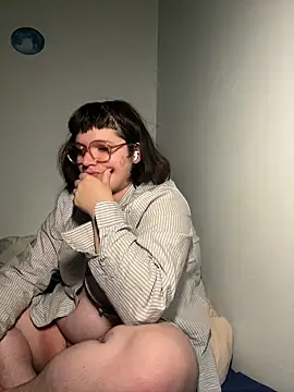  dwhorekin  online show from September 25, 2025, 8:37 pm