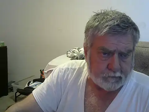 Snapshot of viejo_oso chatting on September 20, 2025, 6:57 pm viejo oso online show from September 20, 2025, 6:57 pm