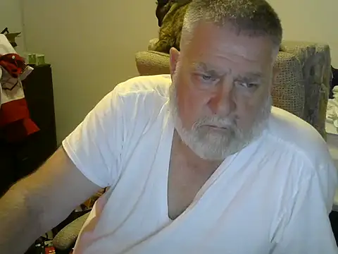 Snapshot of viejo_oso chatting on October 8, 2025, 3:52 am viejo oso online show from October 8, 2025, 3:52 am