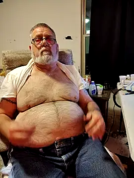 Snapshot of viejo_oso chatting on October 11, 2025, 9:43 am viejo oso online show from October 11, 2025, 9:43 am